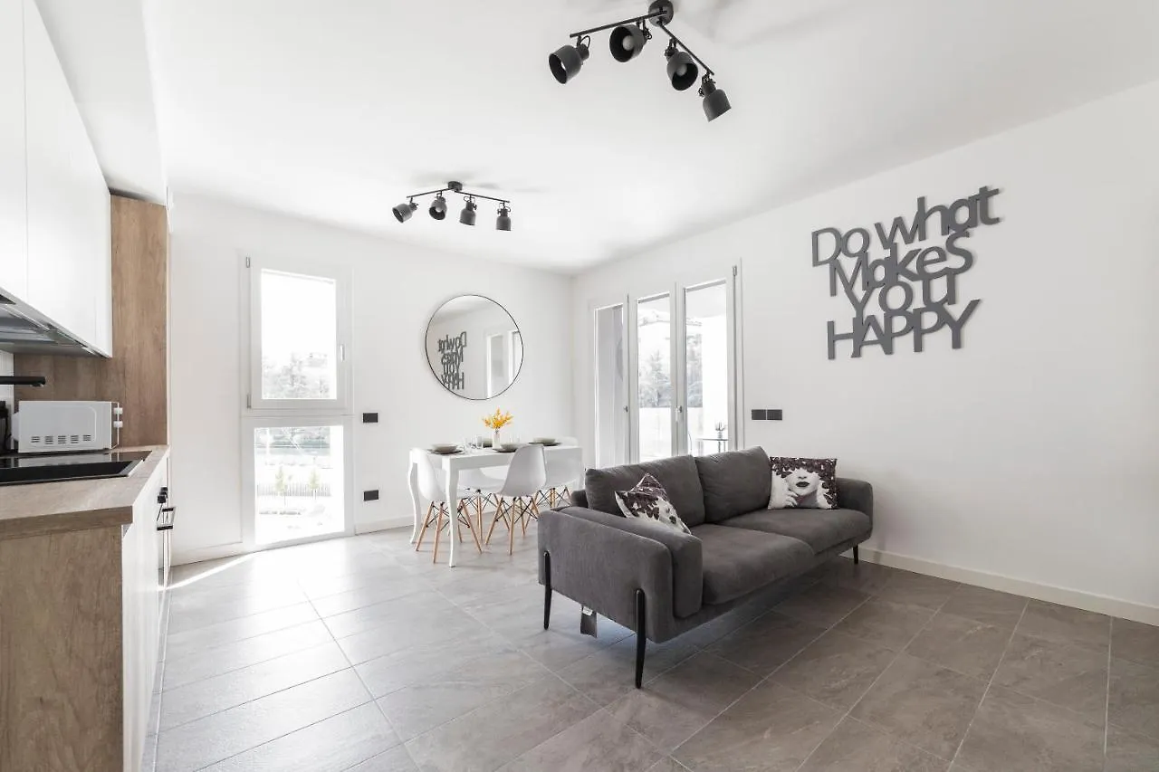Modern Apt With Terrace And Parking! Apartment Milan Italy