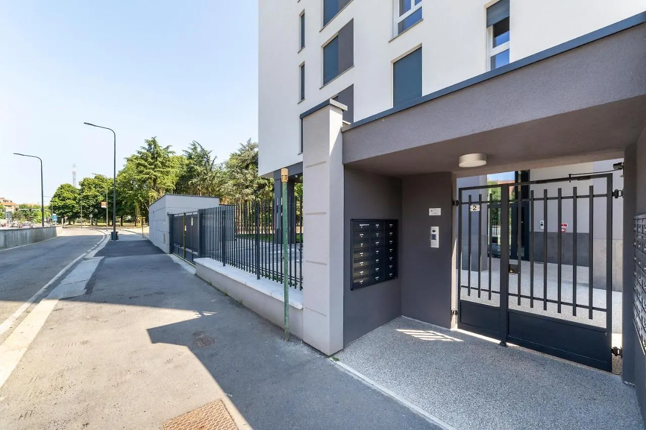 דירות מילאנו Modern Apt With Terrace And Parking!